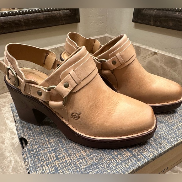 BORN NIB Hudson Leather shoes Color: Natural Size: US 9M Euro 40.5 - Picture 1 of 10